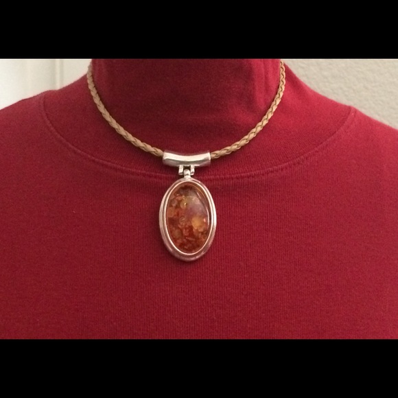 Bella Shaye amber colored jewelry set - Picture 1 of 7